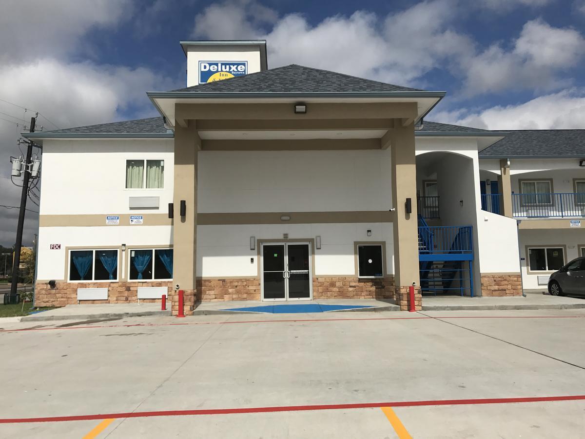 Deluxe Inn & Suites - Baytown Exterior photo